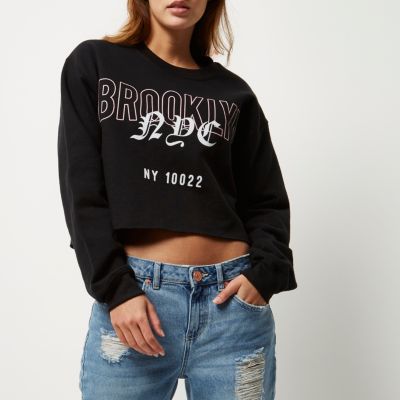 Black print cropped sweatshirt